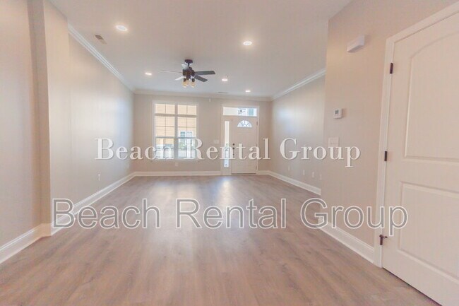 Building Photo - 773 Moen Pl