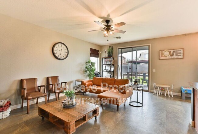 Building Photo - 3920 S Mandarin Way