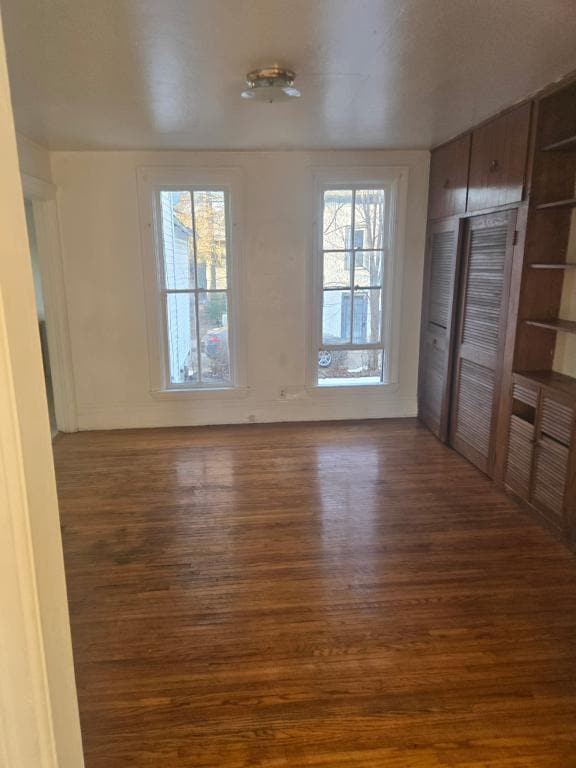 Building Photo - 538 W Broadway St