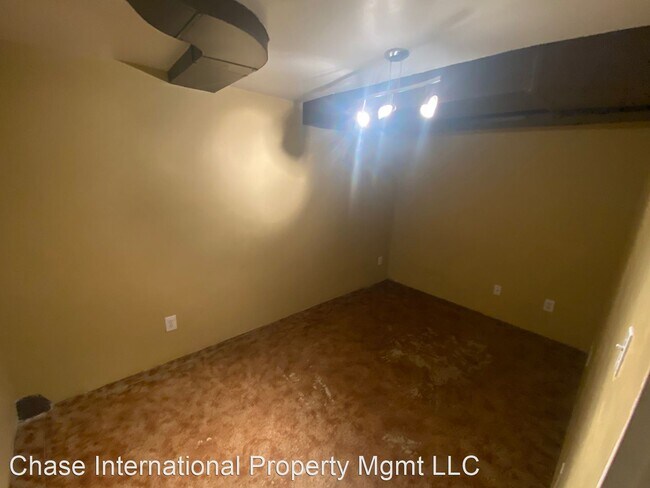 Building Photo - 3 br, 2 bath House - 1025 Locust Street