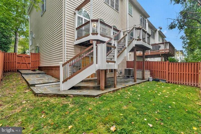Foto del edificio - 4541 Monmouth St