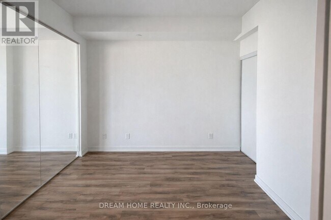 Building Photo - 20 Edward St