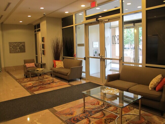 Foto del edificio - 820 N Pollard St