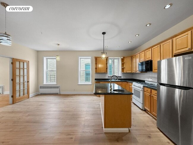 Building Photo - 334 84th St