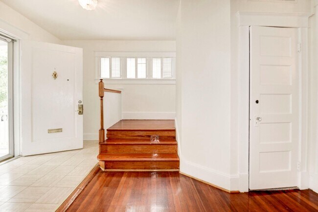 Foto del edificio - 3805 Shepherd St