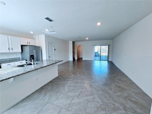 Foto del edificio - 17101 Water Spring Blvd