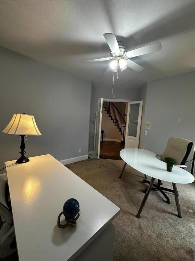 Foto del edificio - 4824 Longcove Dr