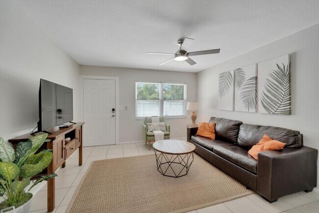 Foto del edificio - 1053 Apollo Beach Blvd