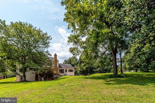 Building Photo - 1009 Riva Ridge Dr