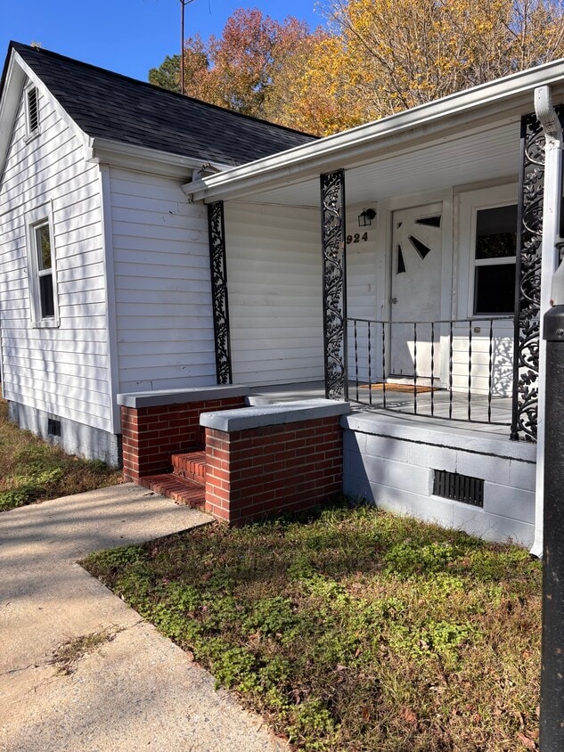 Foto del edificio - 924 Old Halifax Rd