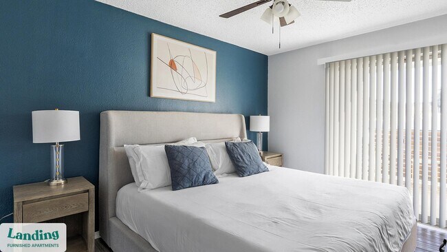 Foto del edificio - 2300 Misty Ridge Cir