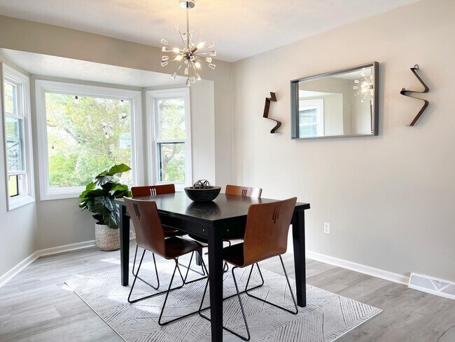 Foto del edificio - 8111 Sandleford Ave NW