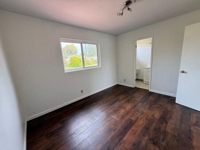 Building Photo - 1741 Lahoud Dr