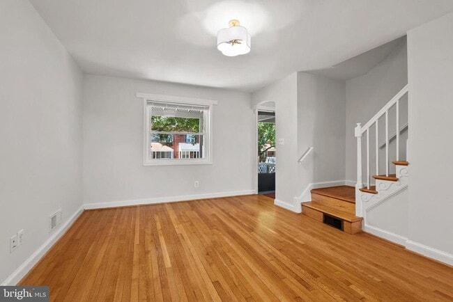 Building Photo - 342 Wesmond Dr