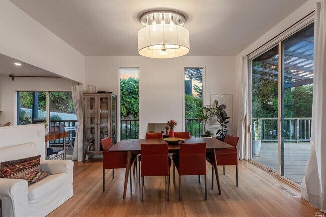 Foto del edificio - 71 Tamalpais Ave