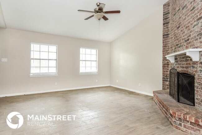 Foto del edificio - 7905 Simpkins Pl