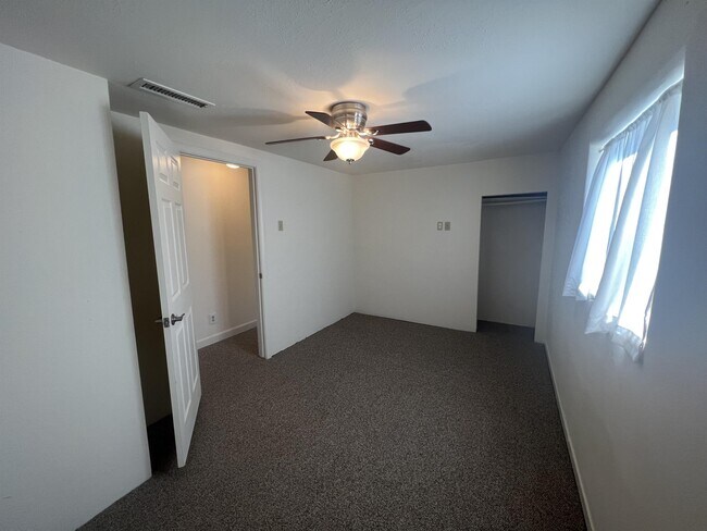 Foto del edificio - 416 Hudson Ave NW