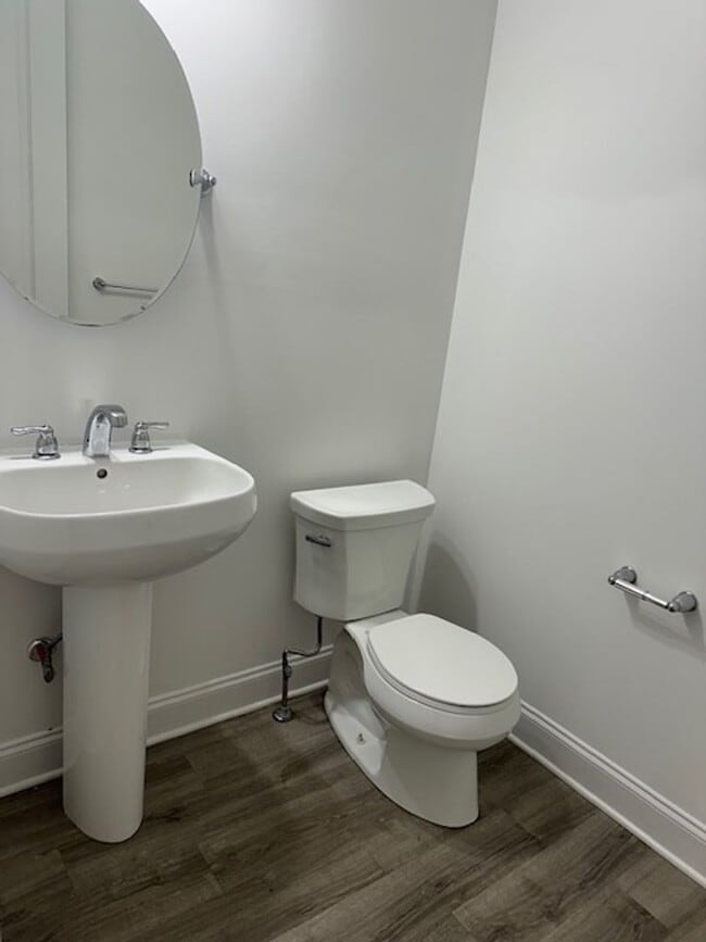 Building Photo - 205 Hoke Farm Way