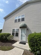 Building Photo - 733 Sunseeker Dr