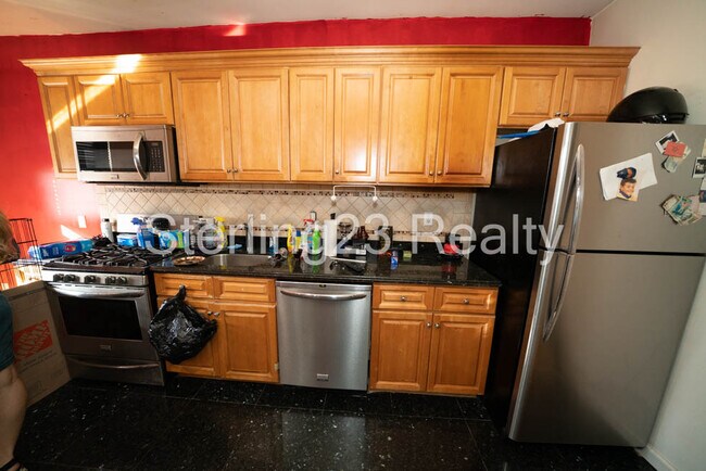 Building Photo - 2212 94th St