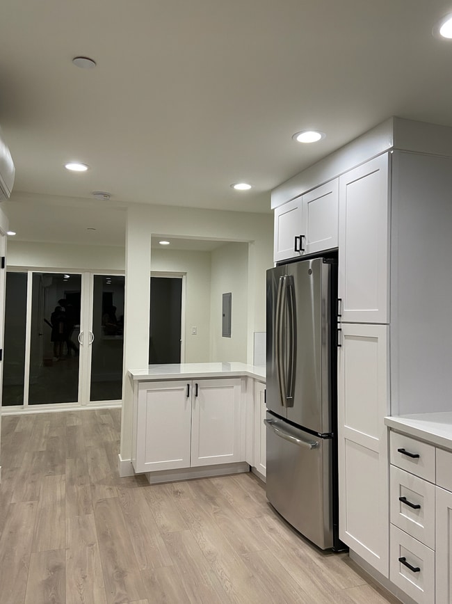 Building Photo - Modern Crown Hill Townhouse | 3 Beds, 2.5 ...
