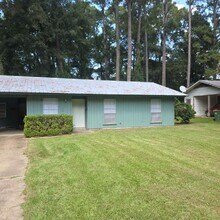 Building Photo - 302 Cartwright Dr