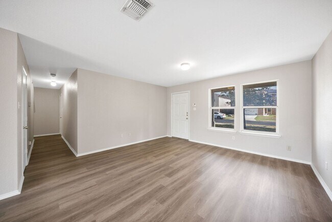 Foto del edificio - 4 Bedroom 2.5 Bathroom located in Mission ...