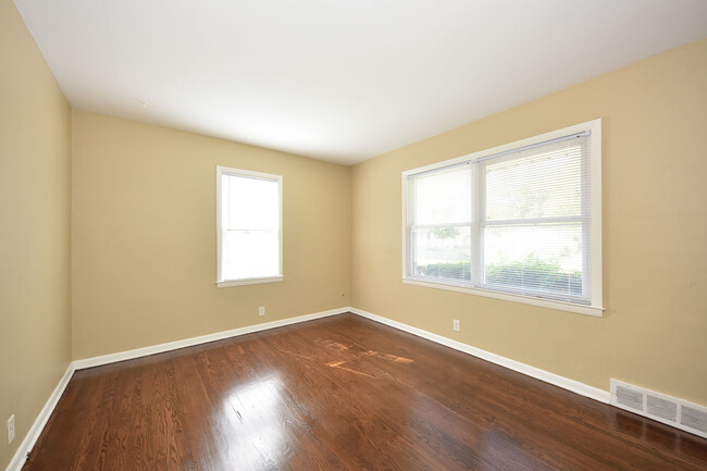 Foto del edificio - 5716 N 63rd St