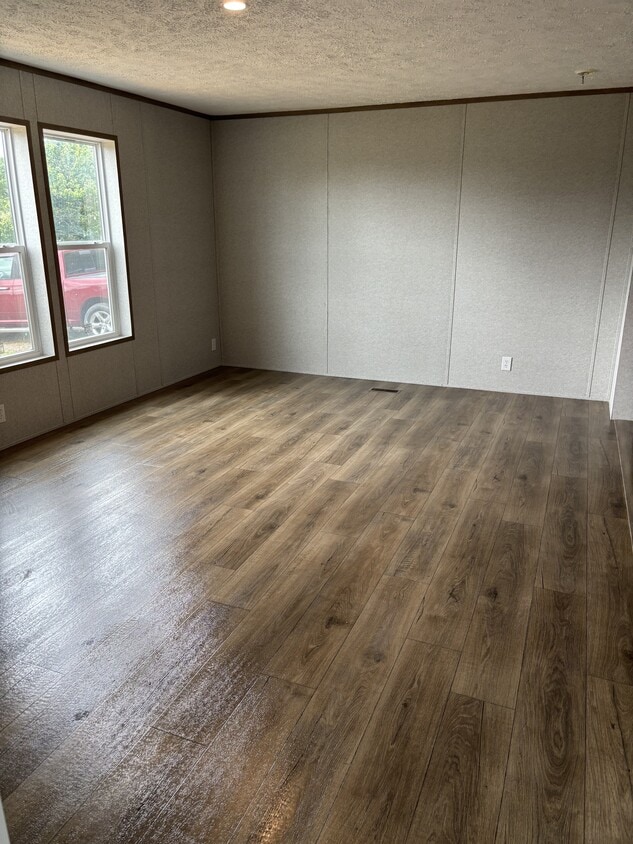 Building Photo - 304 Piper Dr