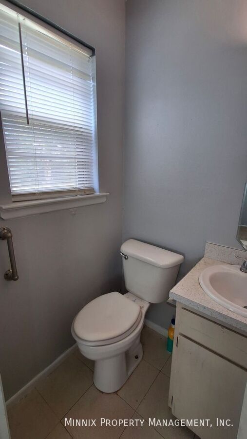 Foto del edificio - 2813 John Dr