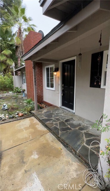 Primary Photo - 1480 N Mills Ave