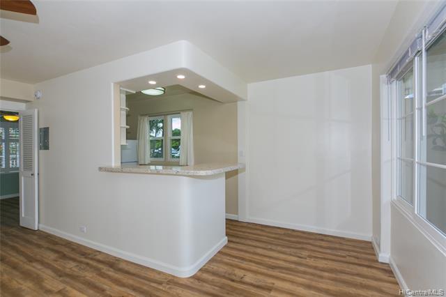 Building Photo - 1621 Ala Wai Blvd