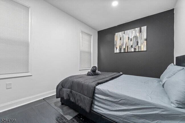 Foto del edificio - 45 Seymour Ave