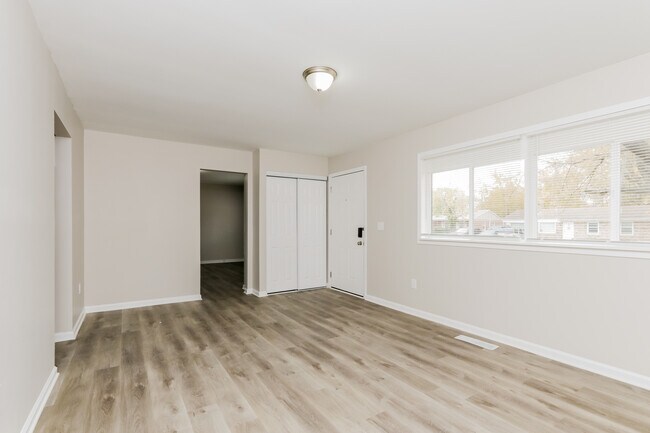 Foto del edificio - 3424 N Richardt Ave