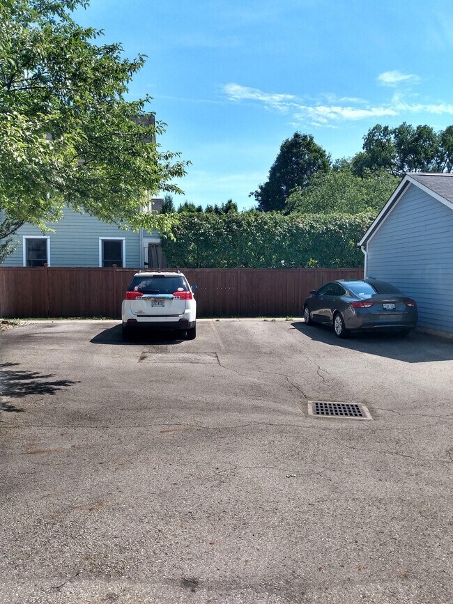 1011 Delaware Ave Unit 1011, Columbus, OH 43201 Condo for Rent in