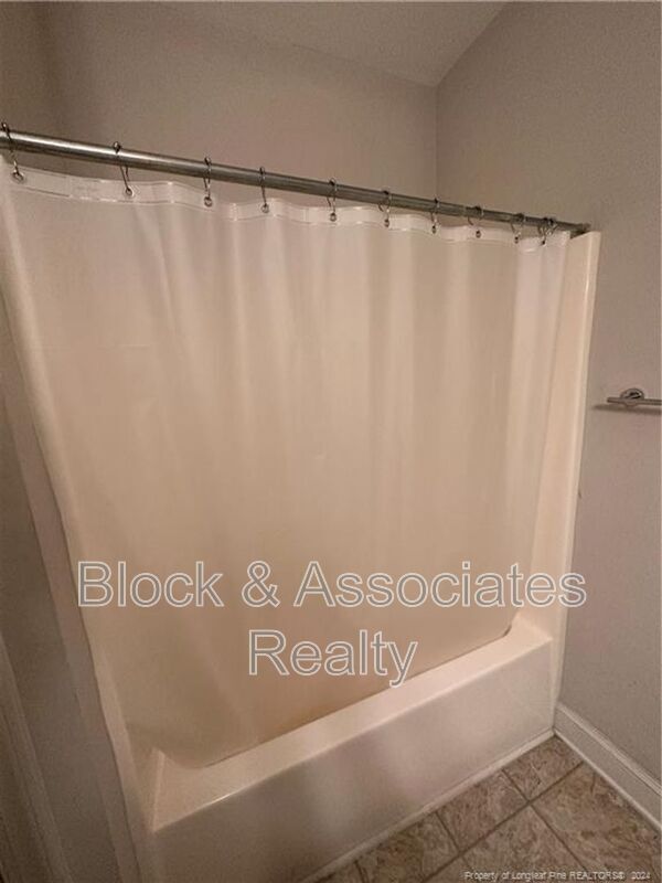 Foto del edificio - 206 Fountainhead Ln