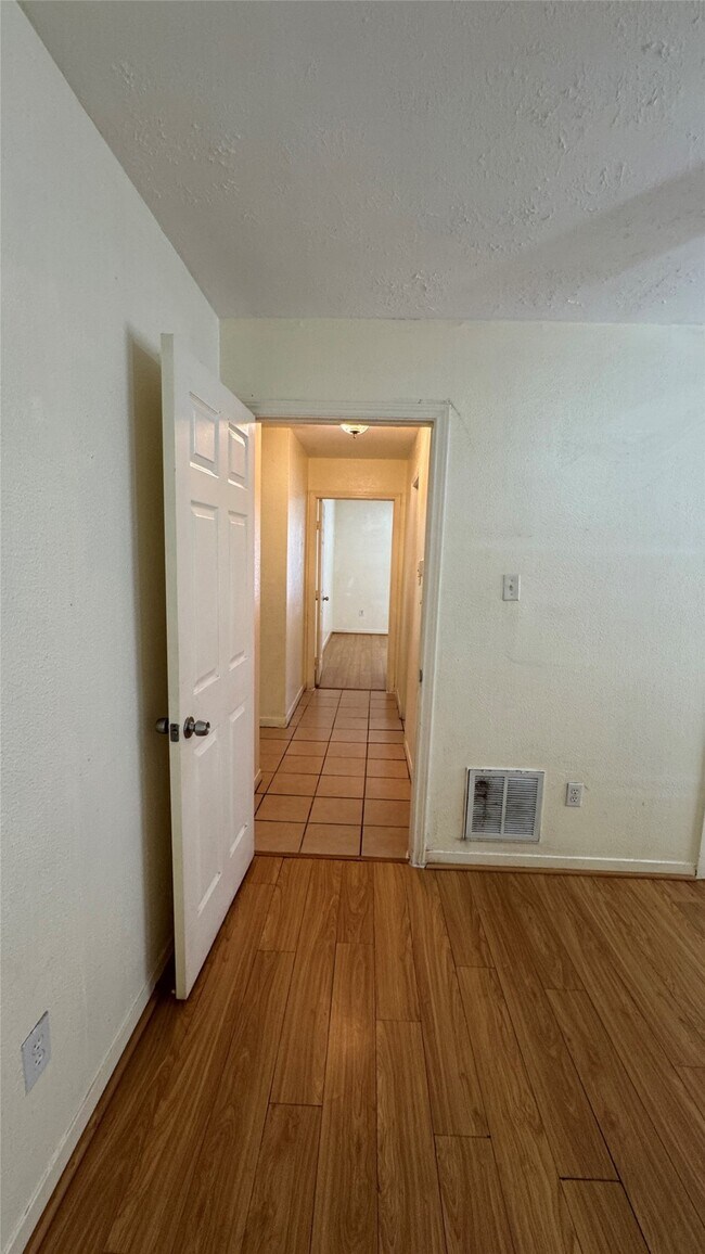 Foto del edificio - 2514 Rodney St