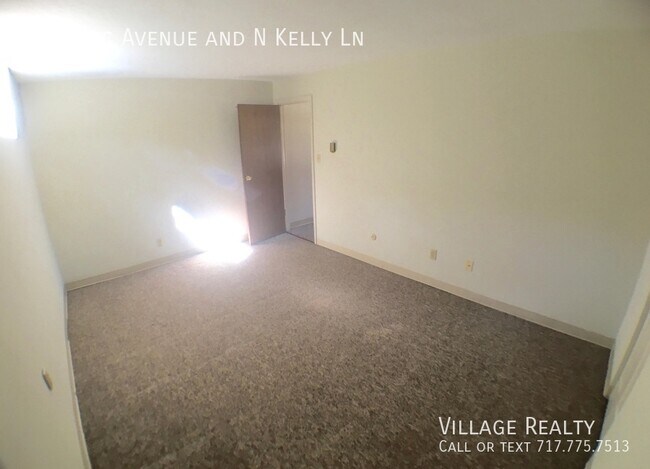 Building Photo - Affordable Red Lion 1-bed with on-site lau...
