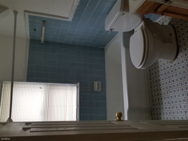 Foto del edificio - 3 br, 1 bath House - 8430 Vaughan St