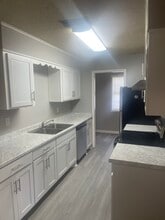 Building Photo - 5413 Laccasine Dr