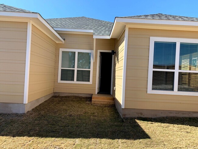 Building Photo - 10717 Charger Wy