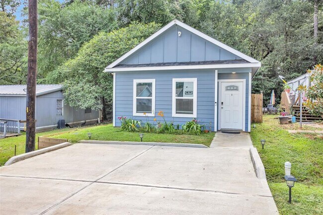 Building Photo - 286 Westchase St