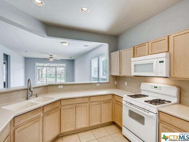 Foto del edificio - 303 Bonham Loop