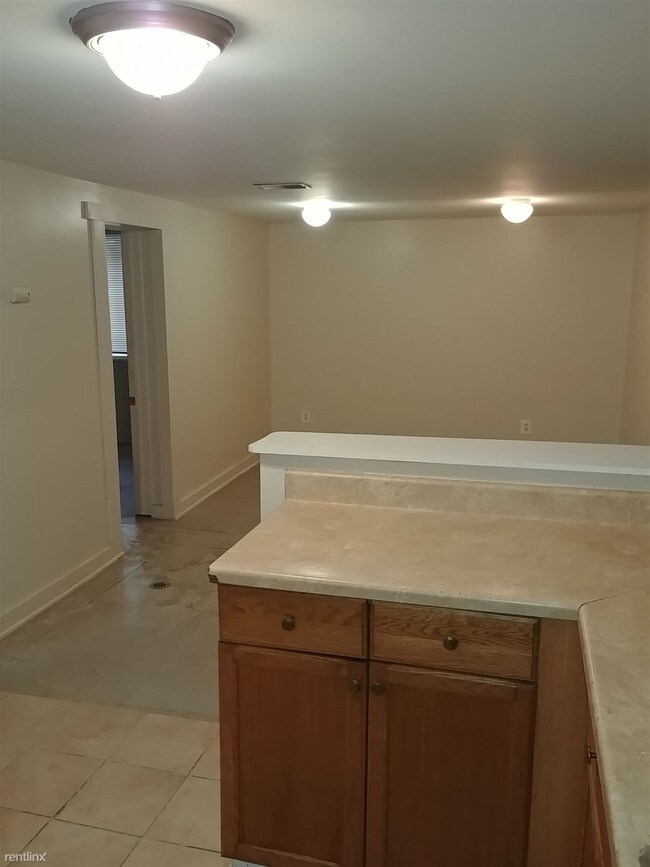 Building Photo - 2 br, 1 bath  - 5904 Janet St UNIT 2