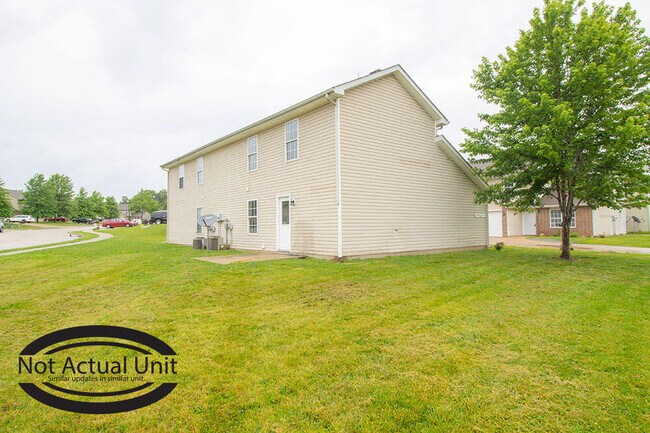Building Photo - 1415 Bodie Dr
