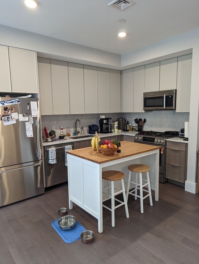 Interior Photo - 3193 Washington Street