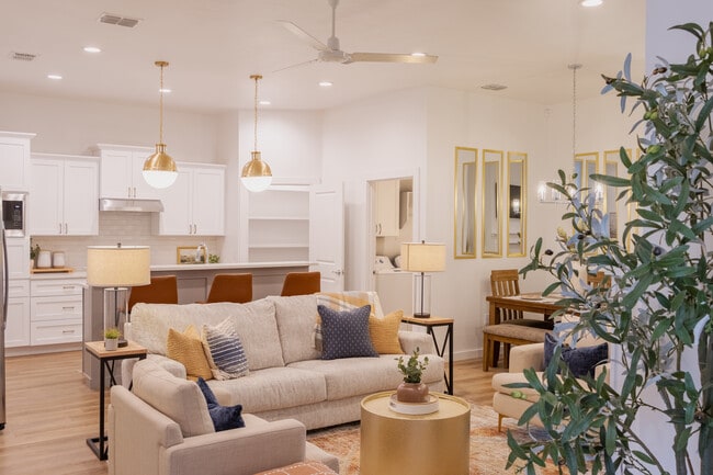Building Photo - Hatton Place Townhomes
