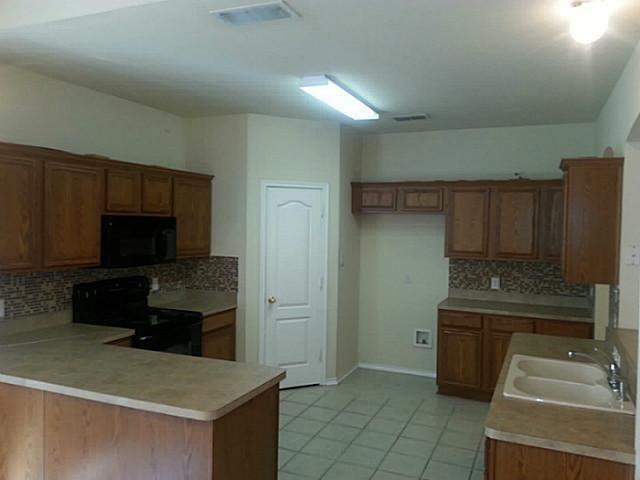 Building Photo - 4537 Badlands Dr