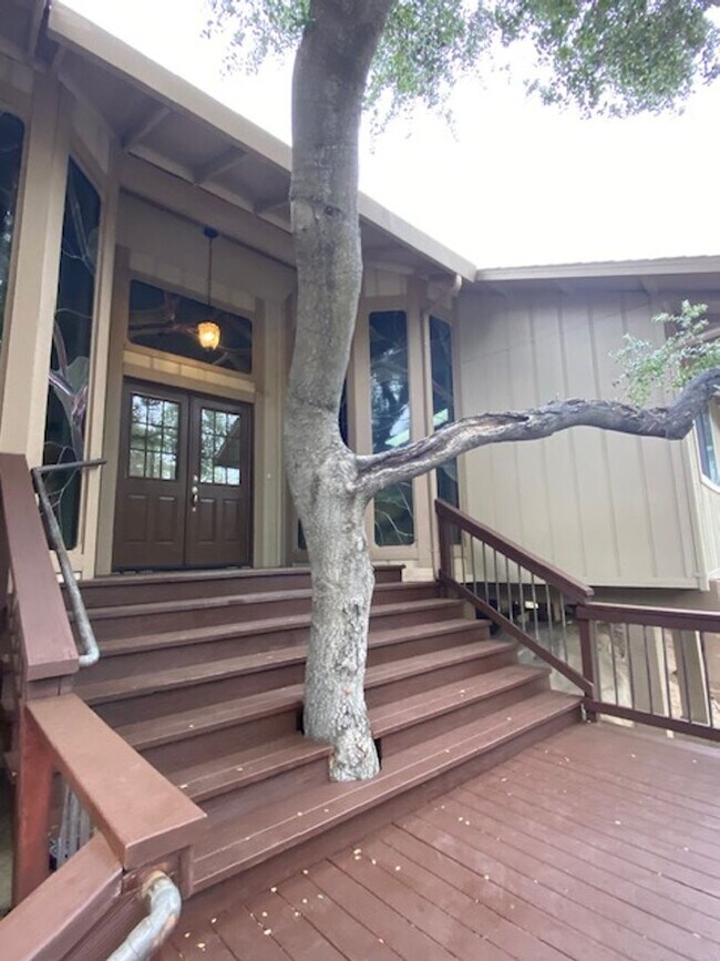 Building Photo - Avail. 1/1/24. Beautiful Rocklin home with...