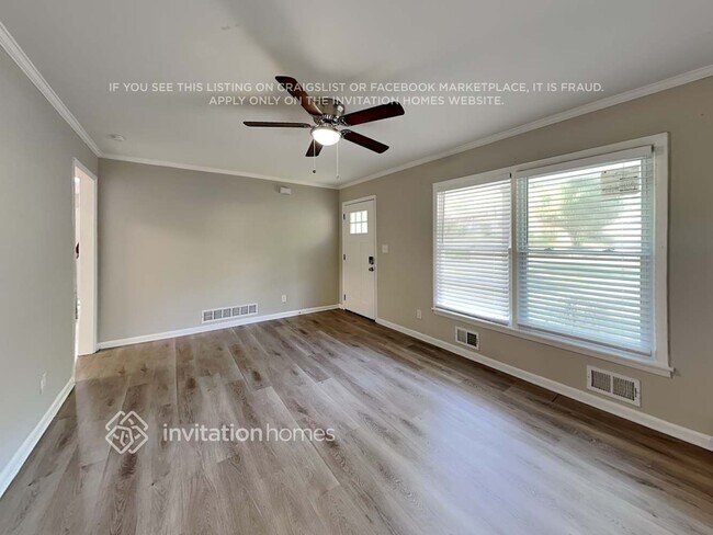 Foto del edificio - 3582 Highwood Dr SW